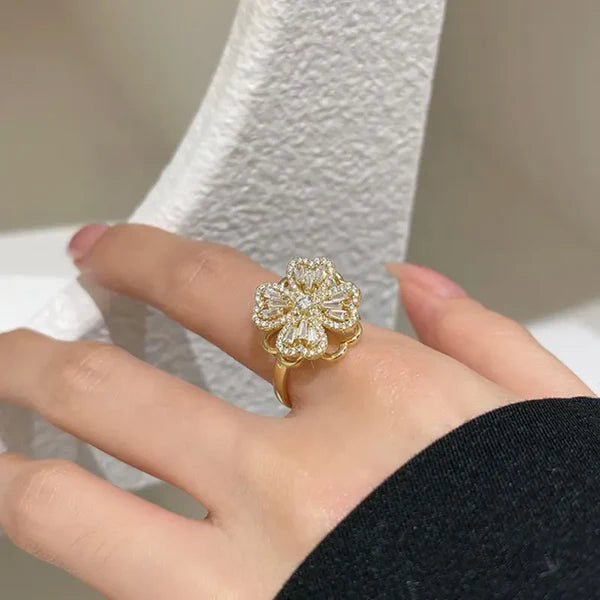 Anillo Trébol Corazón Giratorio + Caja de Regalo 🍀❤️✨