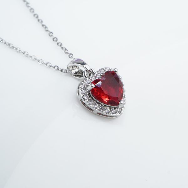 Collar Corazón + Caja de Regalo ❤️✨🎁