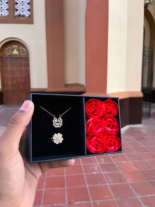 Combo Trébol Corazón + Caja de Rosas 🍀❤️🌹✨🎁