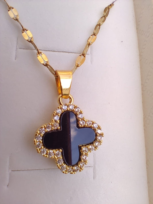 Collar Van Cleef Blanco y Negro + Caja de Regalo 🍀🖤🤍✨