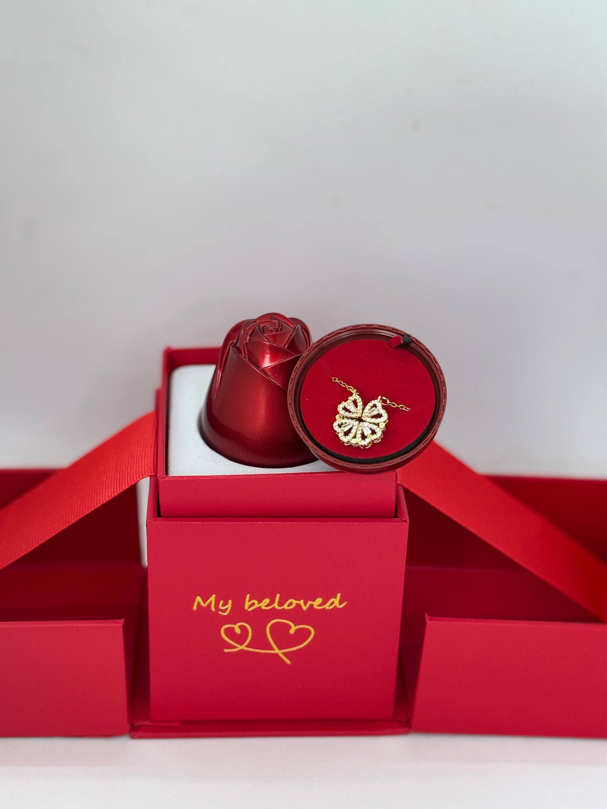 Collar Trébol Corazón + Caja de Lujo 1 Rosa 🍀❤️🌹✨🎁