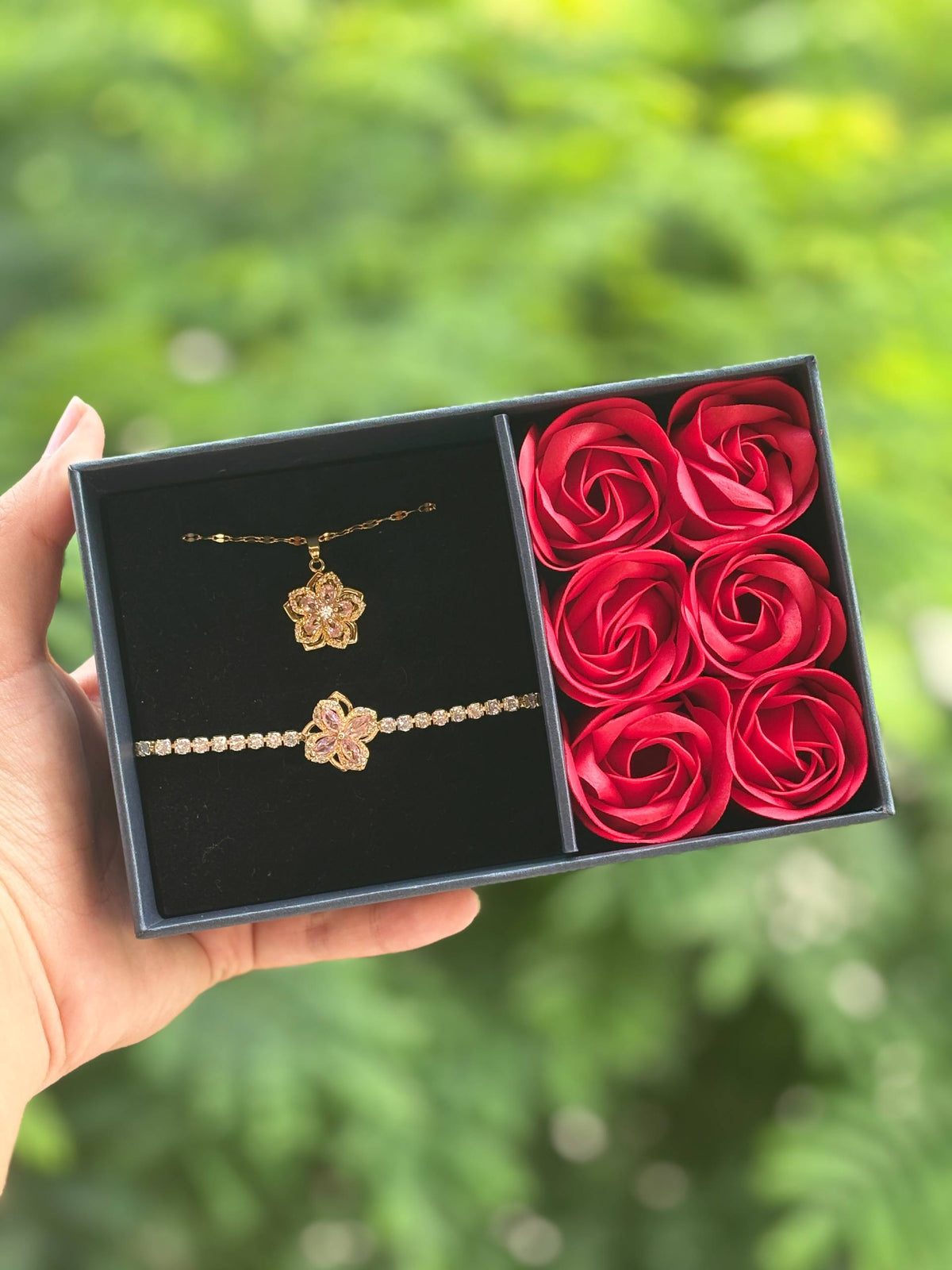 Set Mulan + Caja Rosas 🌸🌹✨